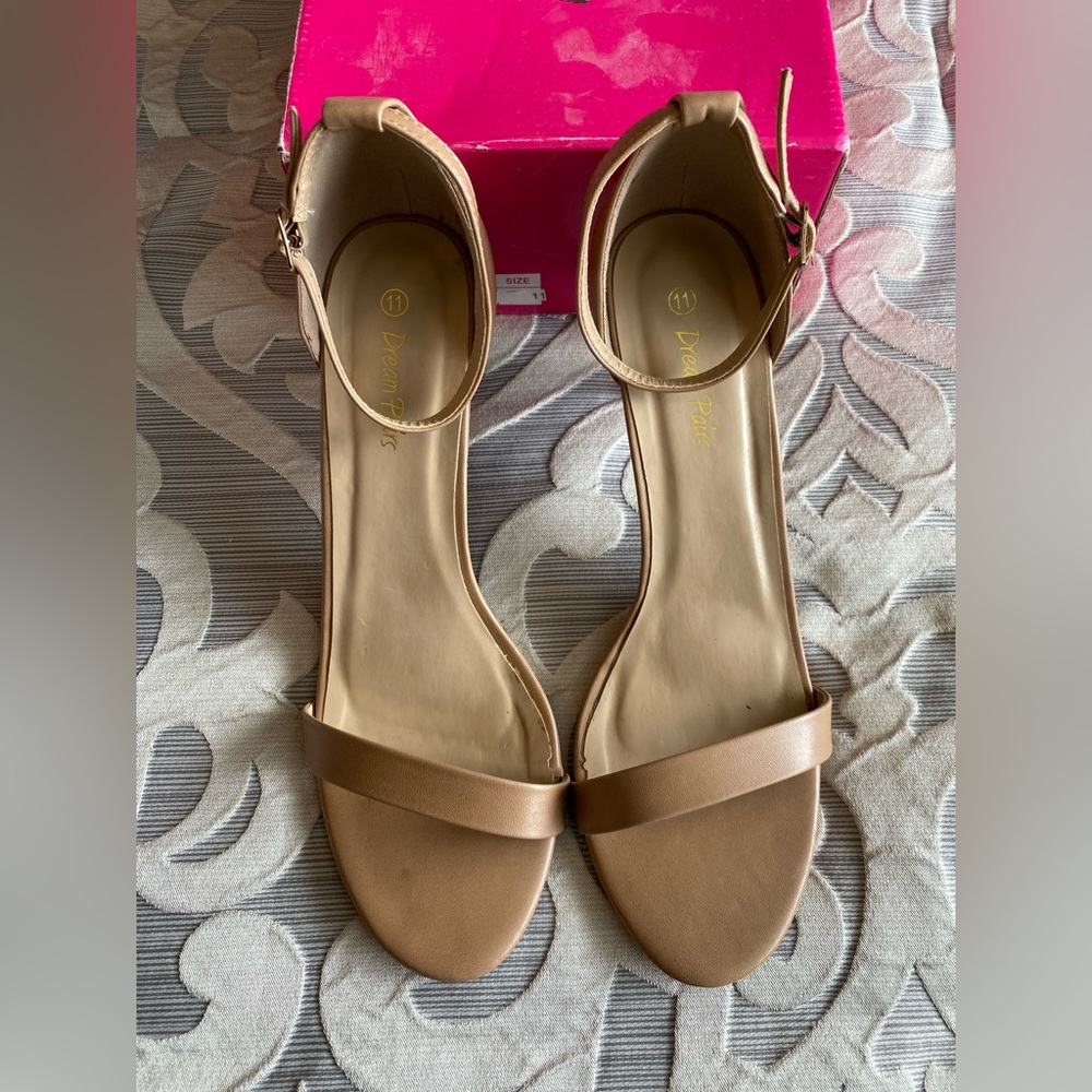 Dream pairs heeled sandals